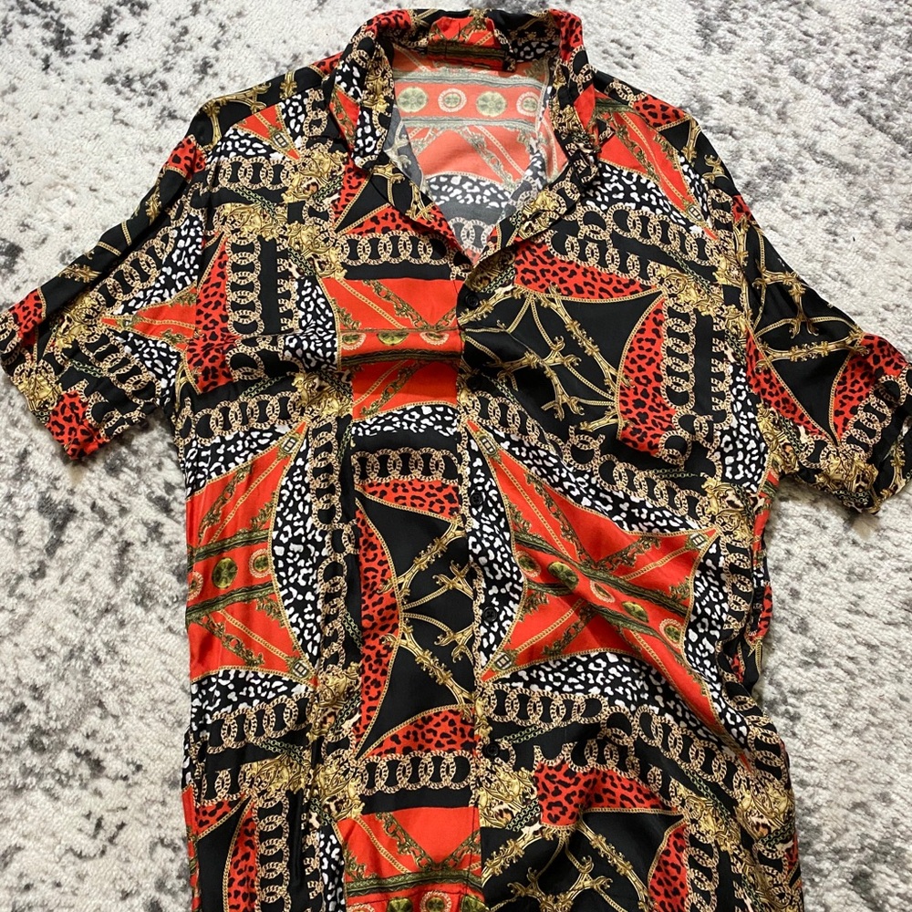 Stylish Button Down! 🐯